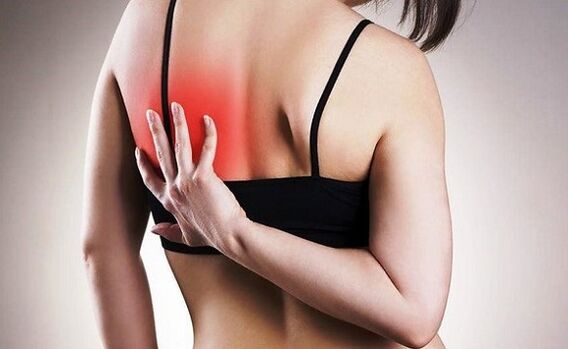 pain under the left shoulder blade of the back